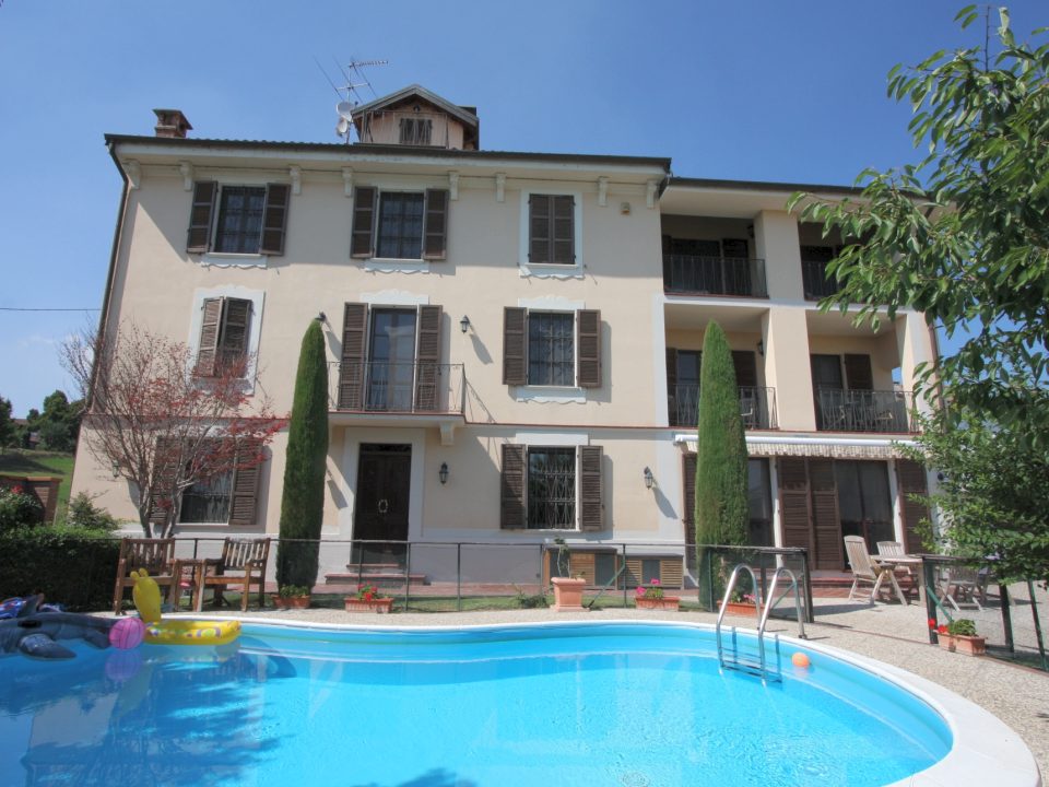 The country villa with pool